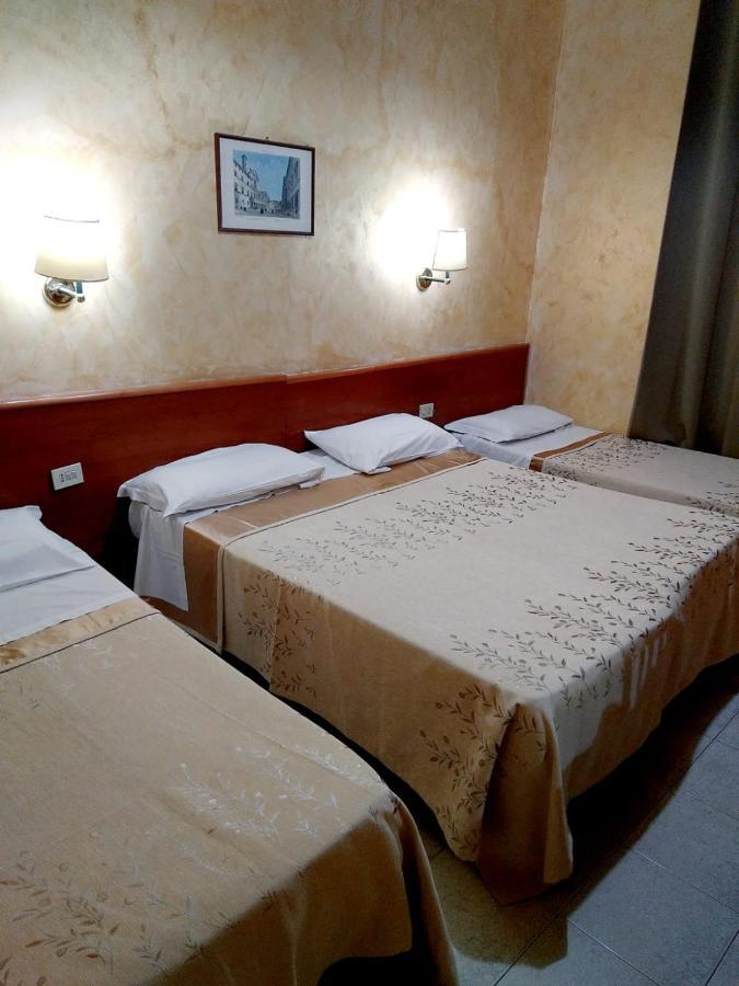 Hotel Ferrari Roma Exterior foto